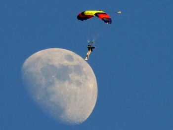 Landing on the Moon Illusion